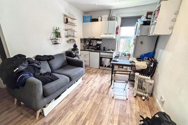 22, Montrell Road, London photo 4