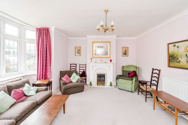 213, Bassett Avenue, Hampshire photo 3