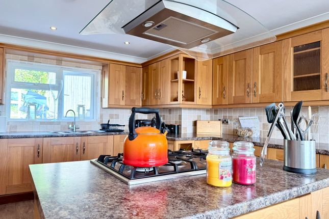 33, Aller Park Road, Newton Abbot photo 2