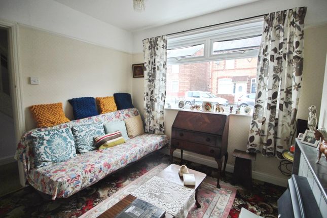 5, Queenhill Road, Manchester photo 4