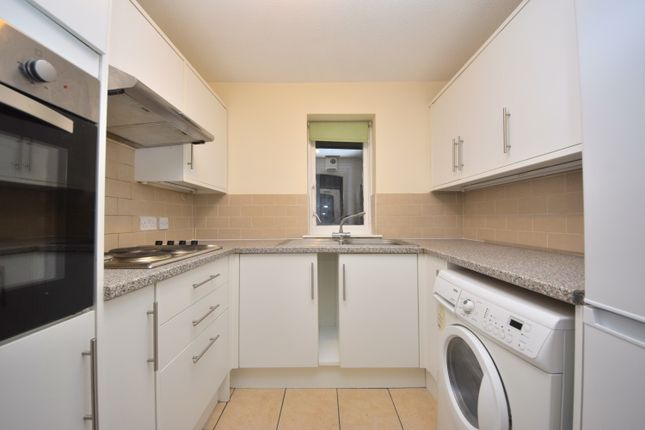 Thumbnail Flat to rent in Langdale Court, Albert Road, Ilford