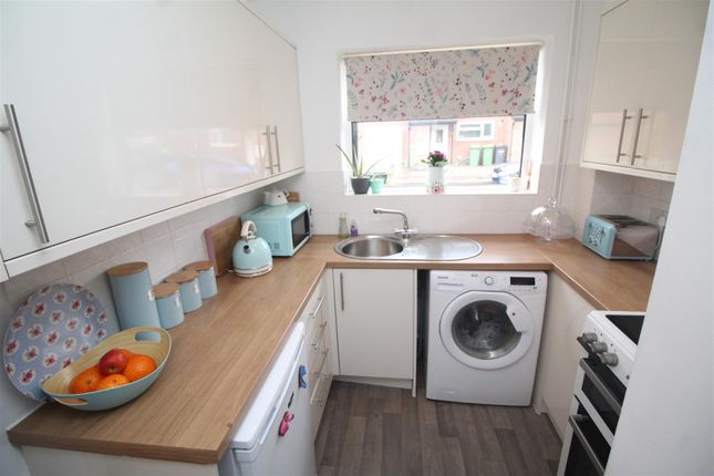 37, Cranemore, Peterborough photo 4