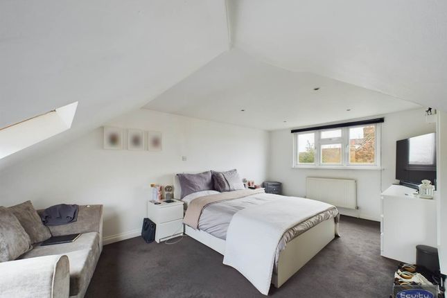 Bedroom (2)