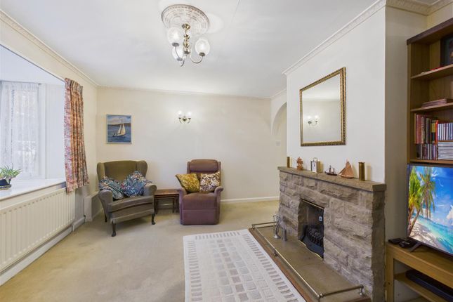 8, Bacchus Lane, South Cave photo 2