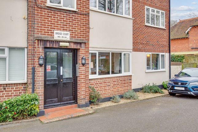 Flat for sale in Bridge Court, Bath Road, Taplow