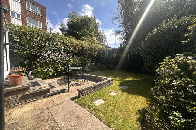 271, Victoria Avenue, Manchester photo 3