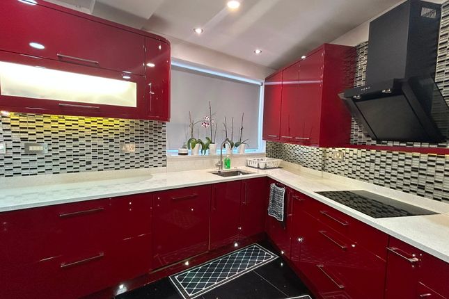24, Maryatt Avenue, Harrow photo 2