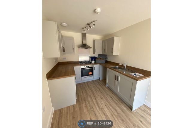 Robertson Drive, Newcastle-Under-Lyme photo 5