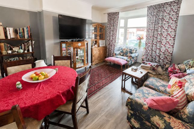 28, Bretton Gardens, Newcastle upon Tyne photo 2