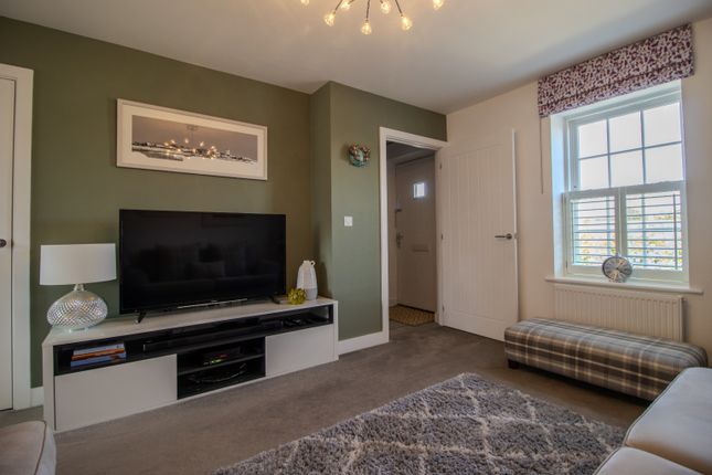 25 Robin Close, Holt, Norfolk photo 4
