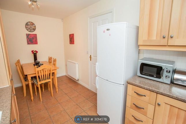 Oxford Close, Longbenton, Newcastle Upon Tyne photo 2