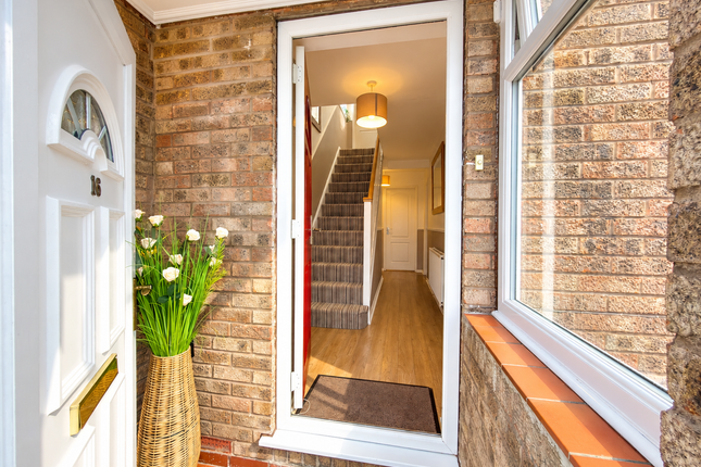 16, Hornsea Road, Stockport photo 4