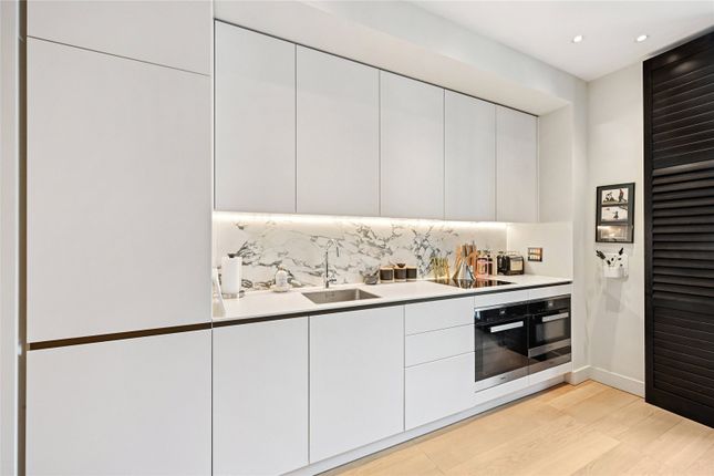 204 Floral Court, 25, Floral Street, London photo 4