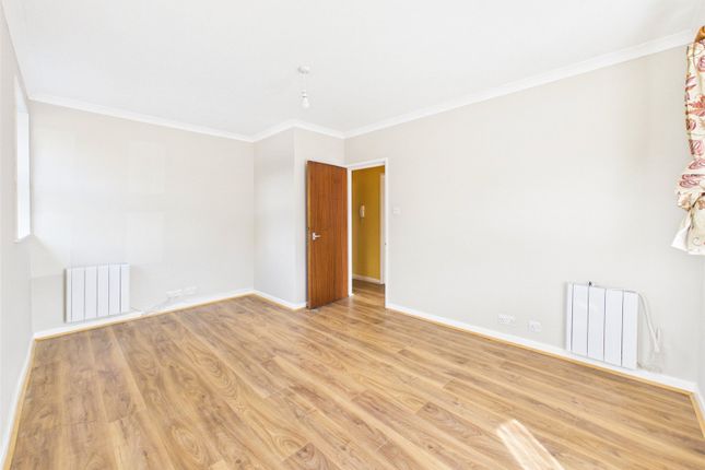 Flat 9, Hannah More Court,, Lower North Street, Somerset photo 3