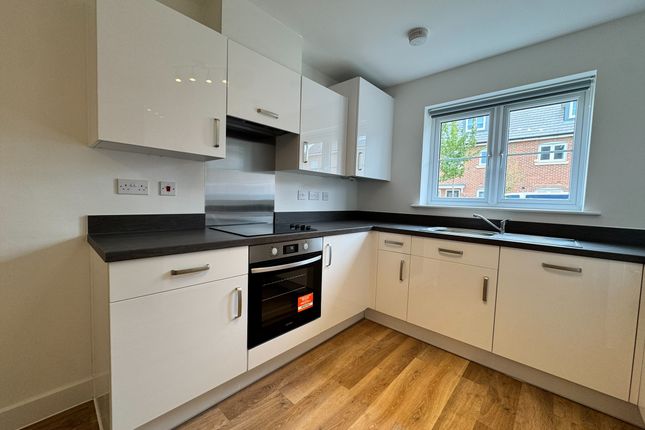 9, Kennick Way, Grantham photo 4