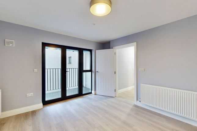 Second Floor, Hanworth Road, Hounslow photo 5