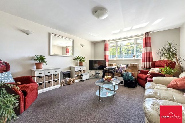 104 Glazebrook Lane, Warrington photo 4