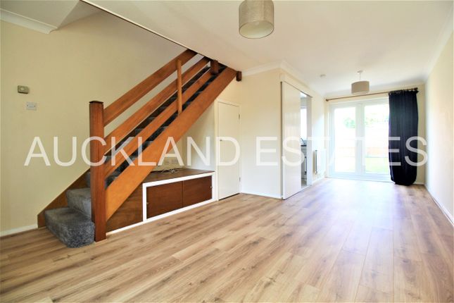 48, Nash Close, Hatfield photo 3