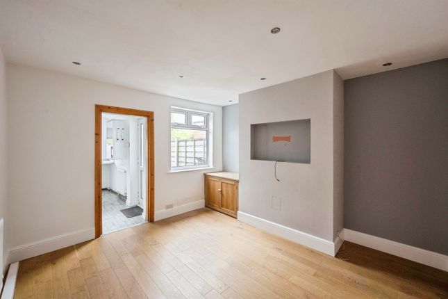 44, Brooke Street, Doncaster photo 4