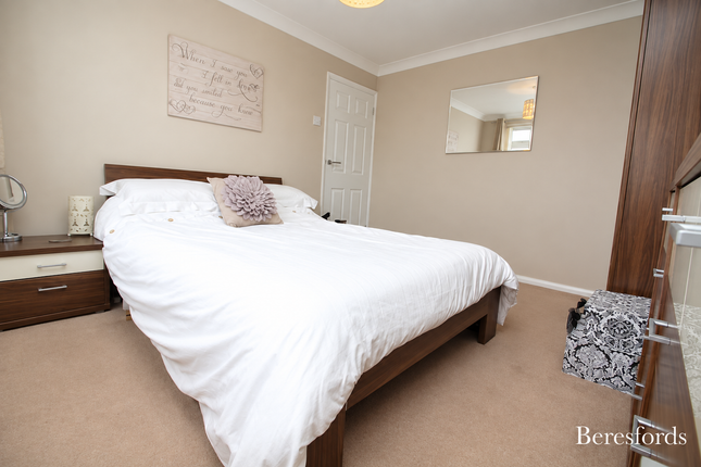 272, Gloucester Avenue, Chelmsford photo 4
