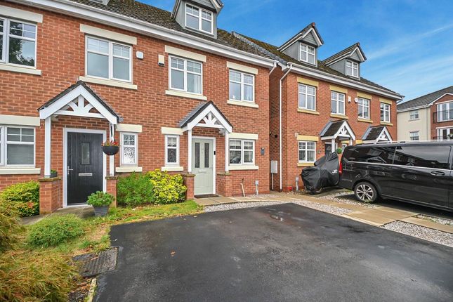84, Planewood Gardens, Warrington photo 2