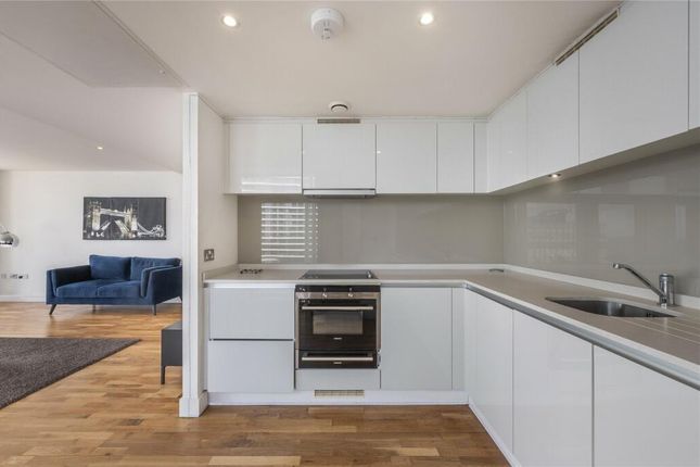 Flat for sale in Landmark East Tower, 24 Marsh Wall, London