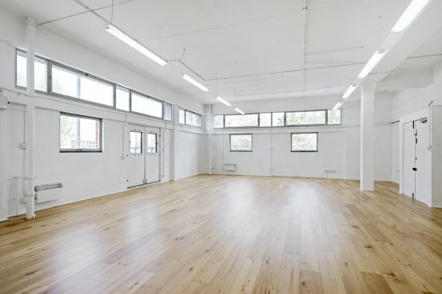 Office to let in Havelock Terrace, London