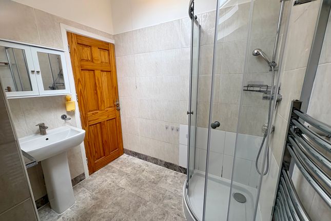 Flat 1, 136, Highfield Lane, Southampton photo 4