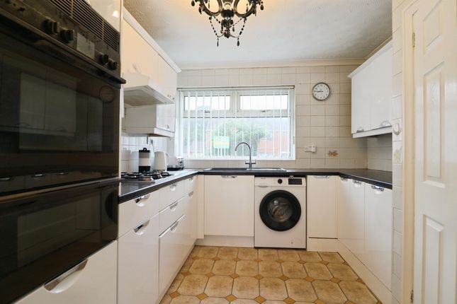 Instow Place, Cardiff photo 4