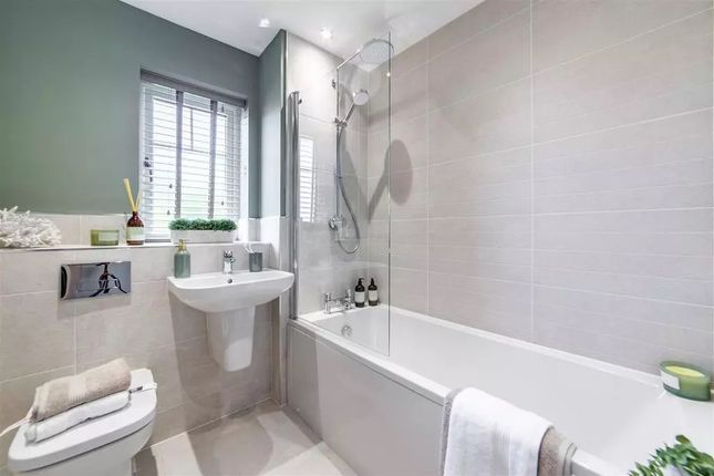 8, Limestone Road, Burniston photo 4