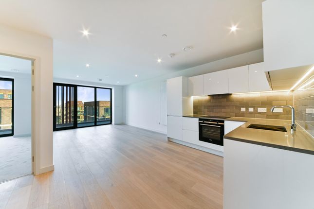 Flat for sale in James Cook Building, Royal Wharf, London
