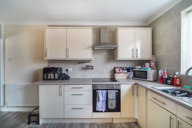 3, Ffordd Newydd, St Asaph photo 4