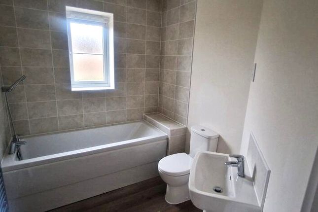 19, Dahlia Crescent, Spalding photo 4