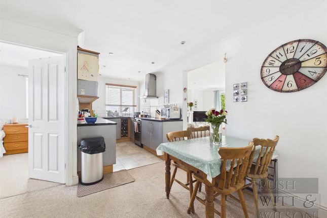 Flat 2, 7, Winchester Road, Hawkhurst photo 4