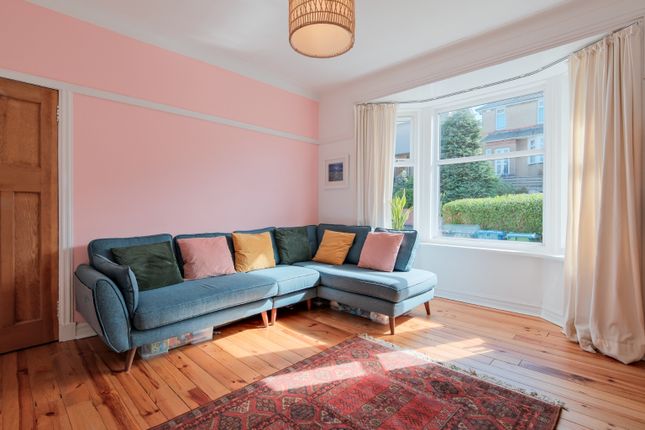 10 Kingussie Drive, Kings Park, Glasgow photo 4
