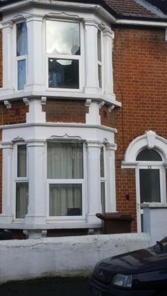 Thumbnail Shared accommodation to rent in Rochester Avenue, Rochester, Kent