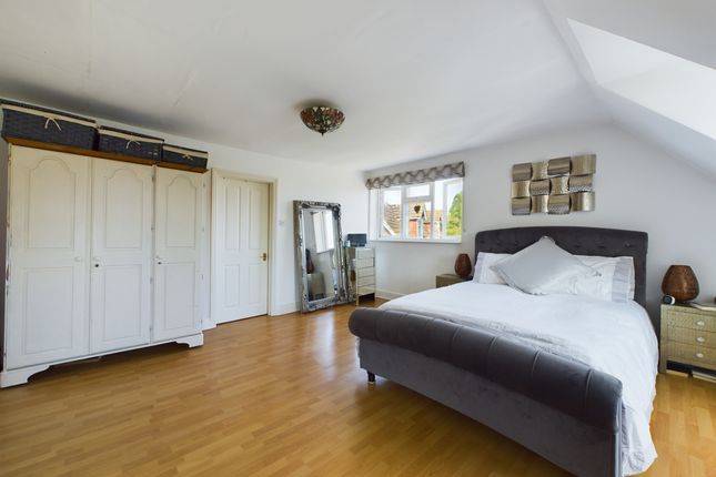 14 Church Street, Horsham photo 4