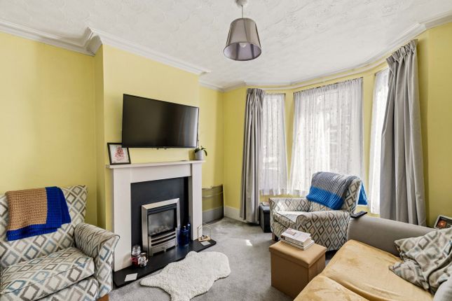44, Eaton Road, Dover photo 2