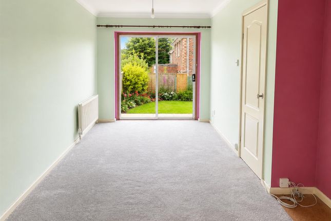7, Test Road, Lancing photo 3