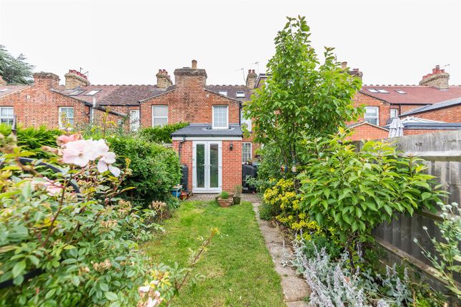 6, Newport Terrace, Bicester photo 2