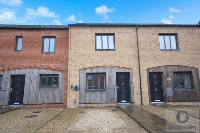 Thumbnail Town house to rent in The Sidings, Norwich
