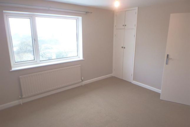 |., 30, Kenilworth Close, New Milton photo 4
