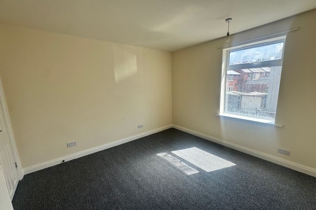 110, Mansfield photo 5