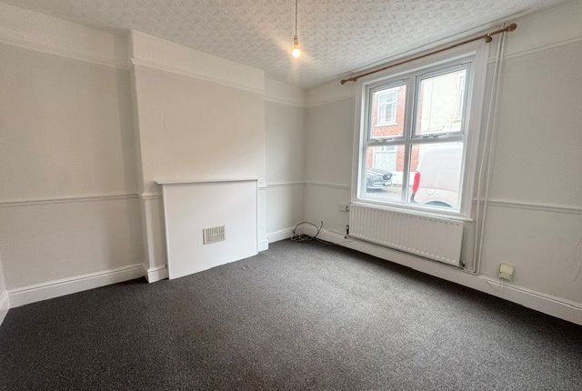 27, Allison Street, Lincoln photo 2