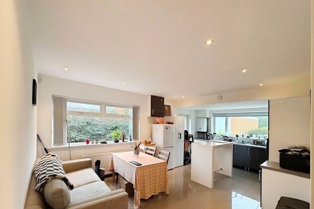 18, Park Drive, Nottingham photo 2