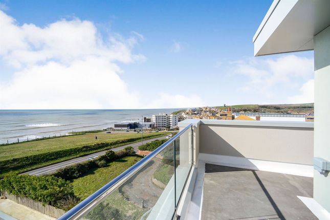 Penthouse for sale in Marine Drive, Rottingdean, Brighton BN2