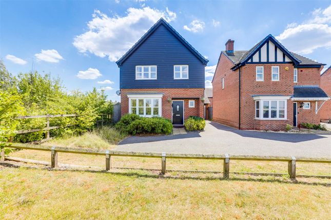 1 Hartland Drive, Nottingham photo 2