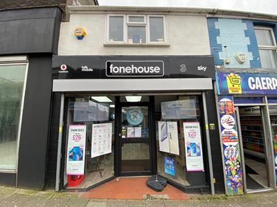 Retail premises to let in Cardiff Road, Caerphilly