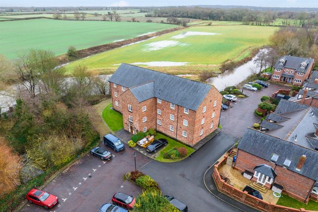 Flat for sale in Old Mill Close, Lymm