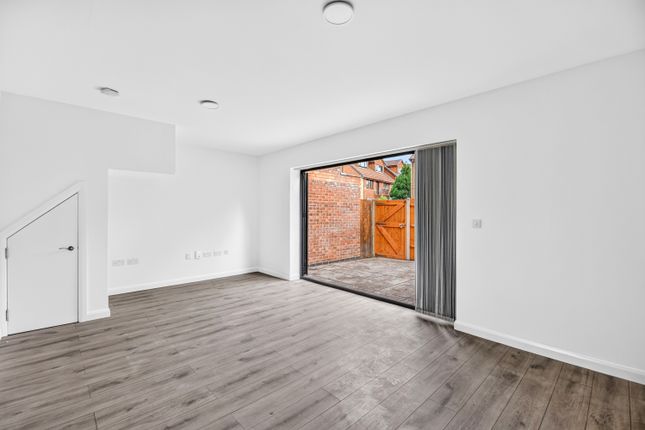 17, Ebenezer Walk, London photo 4